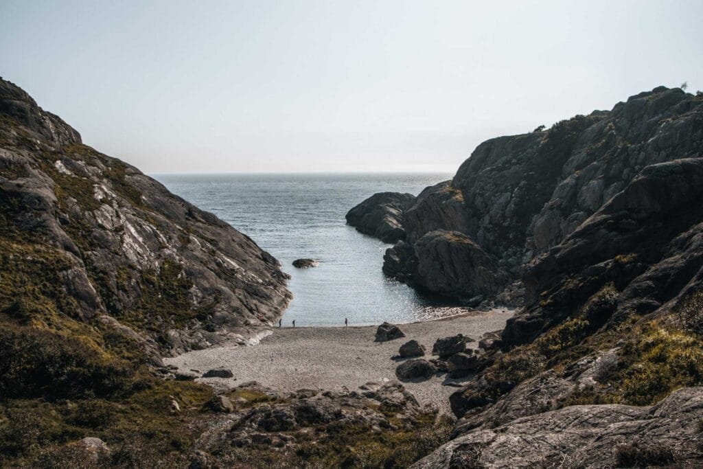 Vanlife Norwegen - versteckter Strand in Brufjellhalene