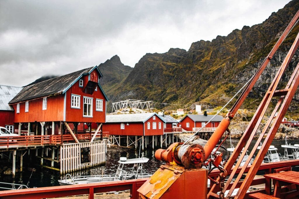 Rote Hütten auf den Lofoten - Norwegen Roadtrip