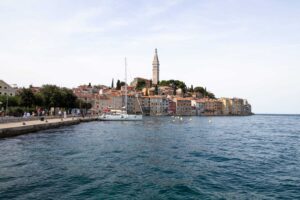 Rovinj K&uuml;stenstadtansicht am Meer - Balkan Roadtrip