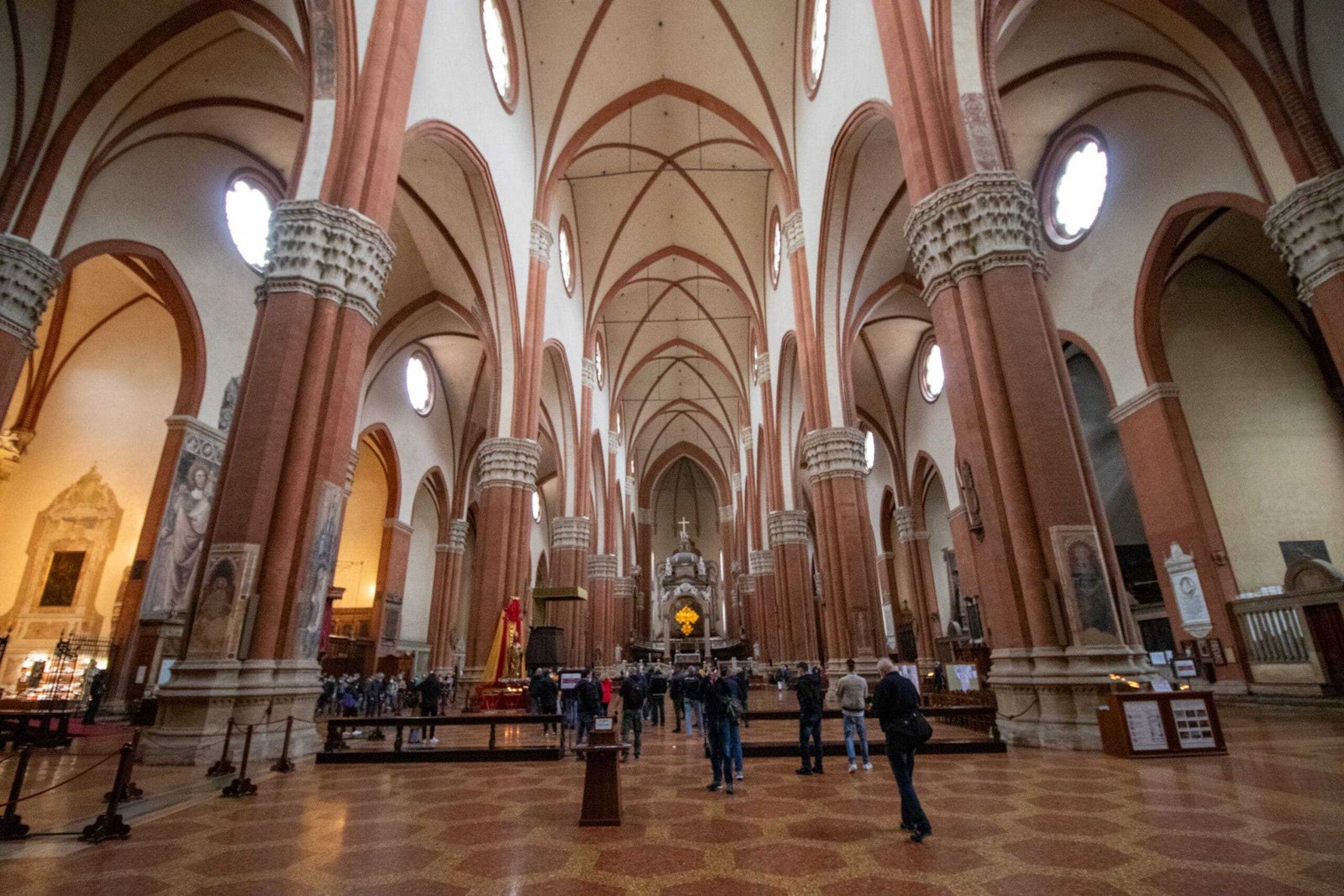 Stadtreise Bologna - Die Basilika San Petronio