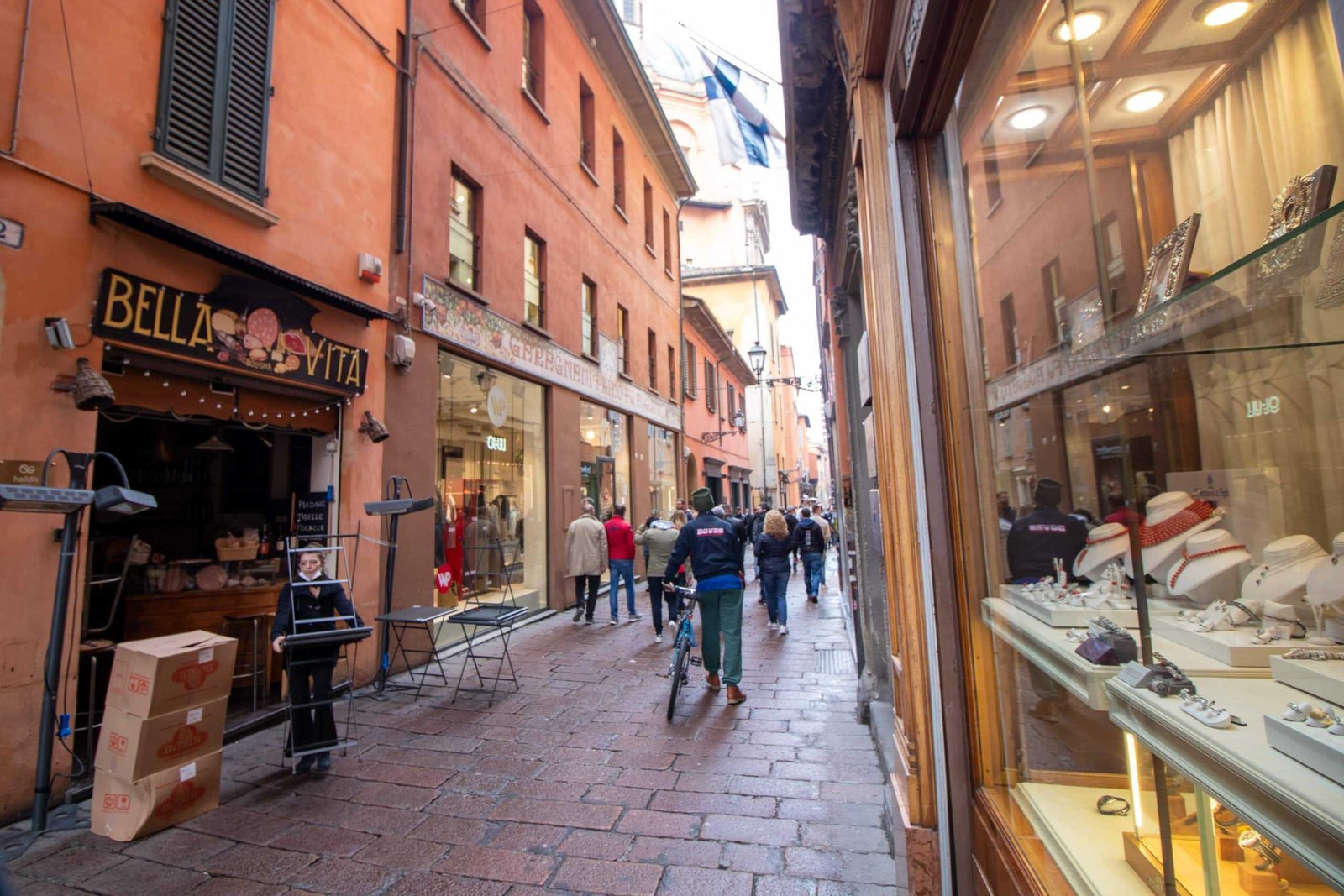 Wochenende im lebendigen Bologna