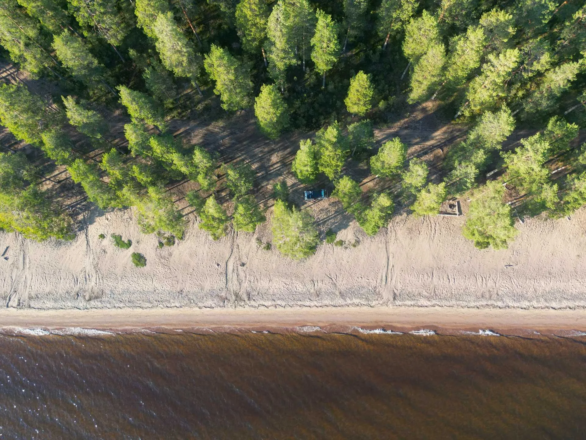 Stellplatz am Strand an finnischem See - Finnland Rundreise