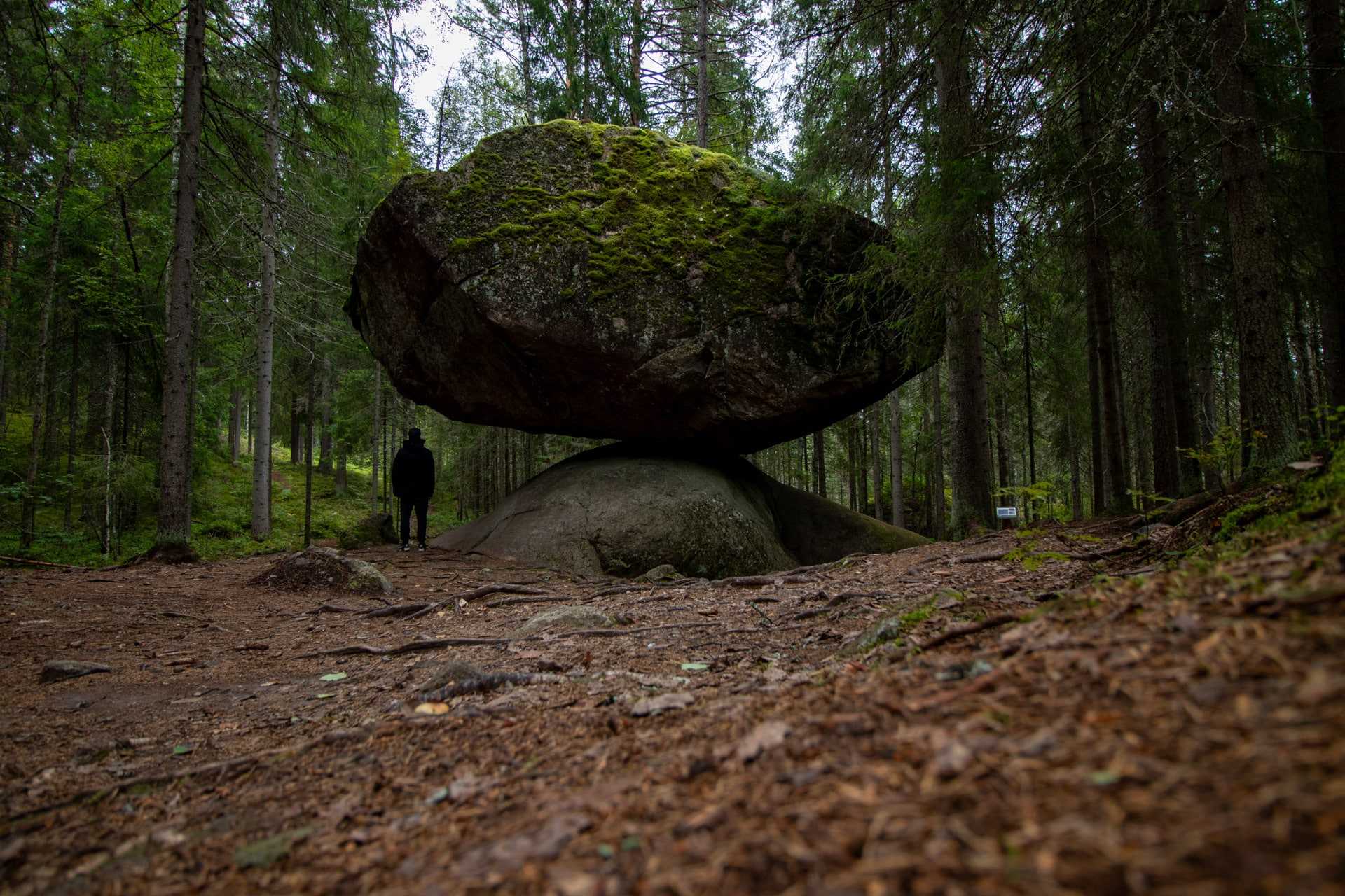 kummakivi, Finnland Rundreise -