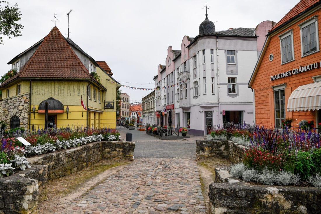 Cēsis – Mittelalterliche Altstadt im Gauja-Tal