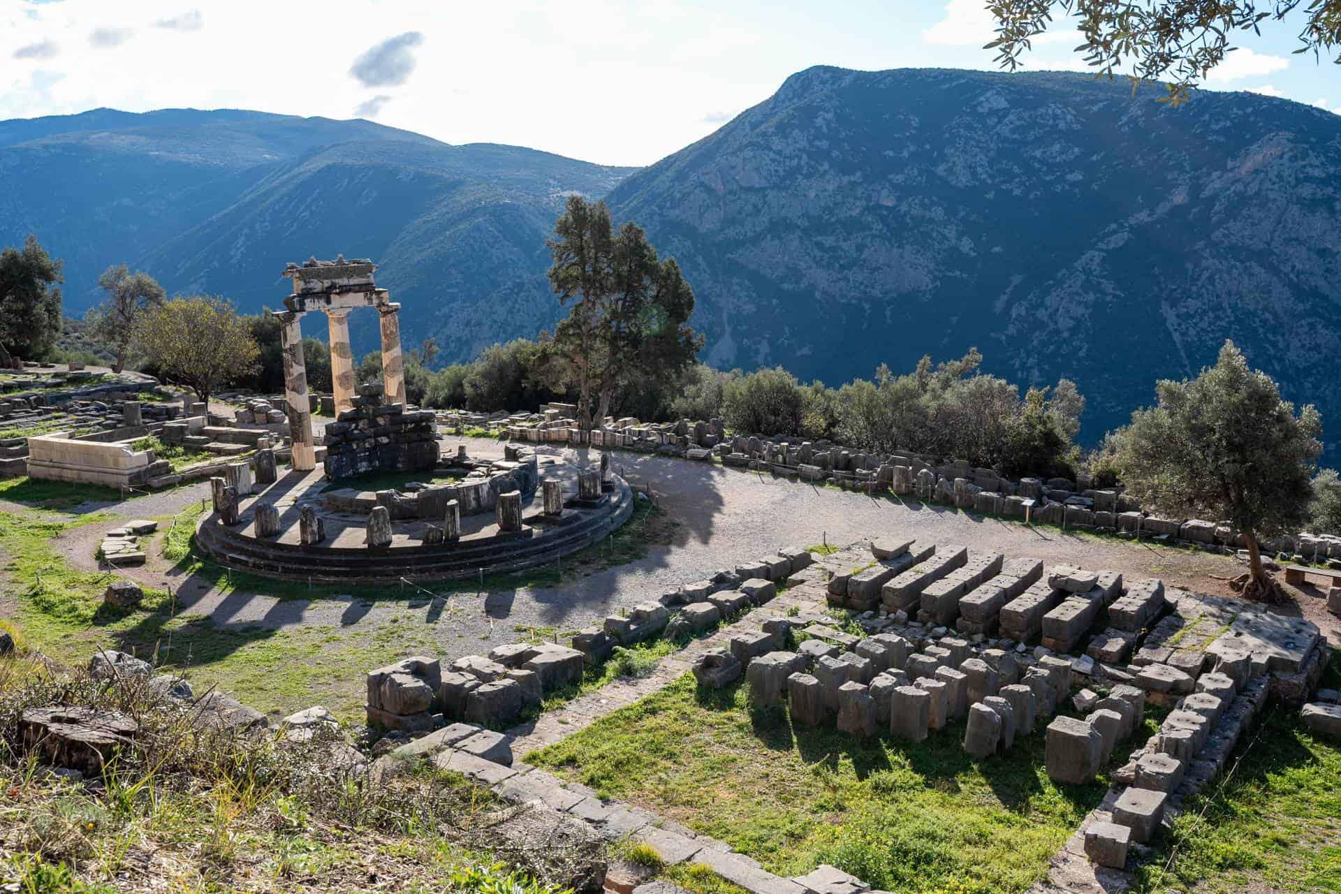 Delphi: Antike Ausgrabungsstätte und das Orakel von Apollon