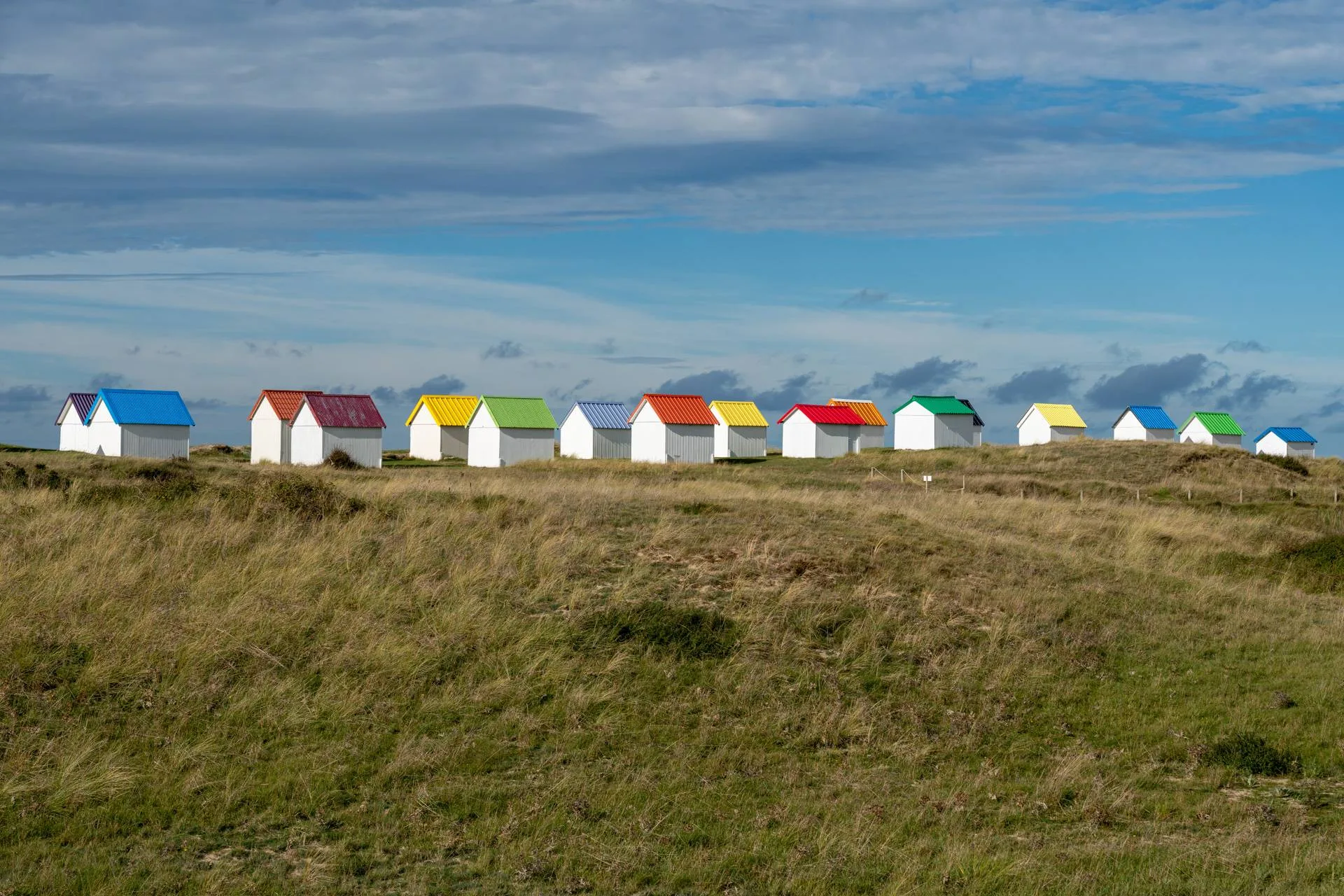 Normandie Sehenswürdigkeiten Bunte Holzhäuschen