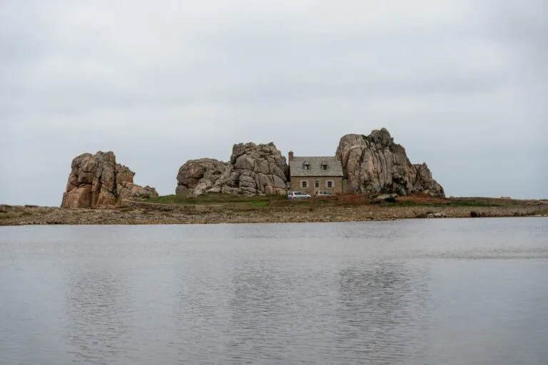 Côte de Granit Rose Le Gouffre