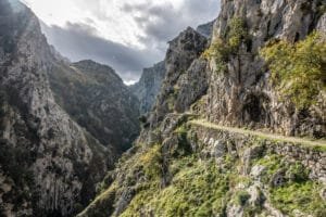 Bergblick von der Ruta del Cares in den Picos de Europa