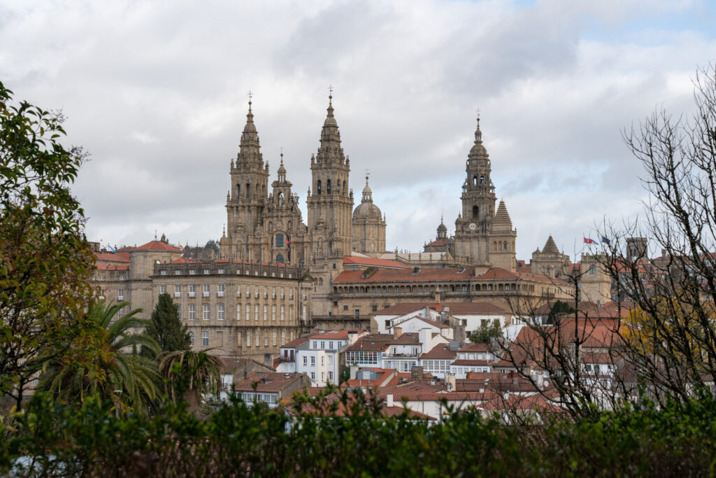 Aussicht auf die Kathedrale Santiago de Compostela Sehenswürdigkeiten vom Alameda-Park