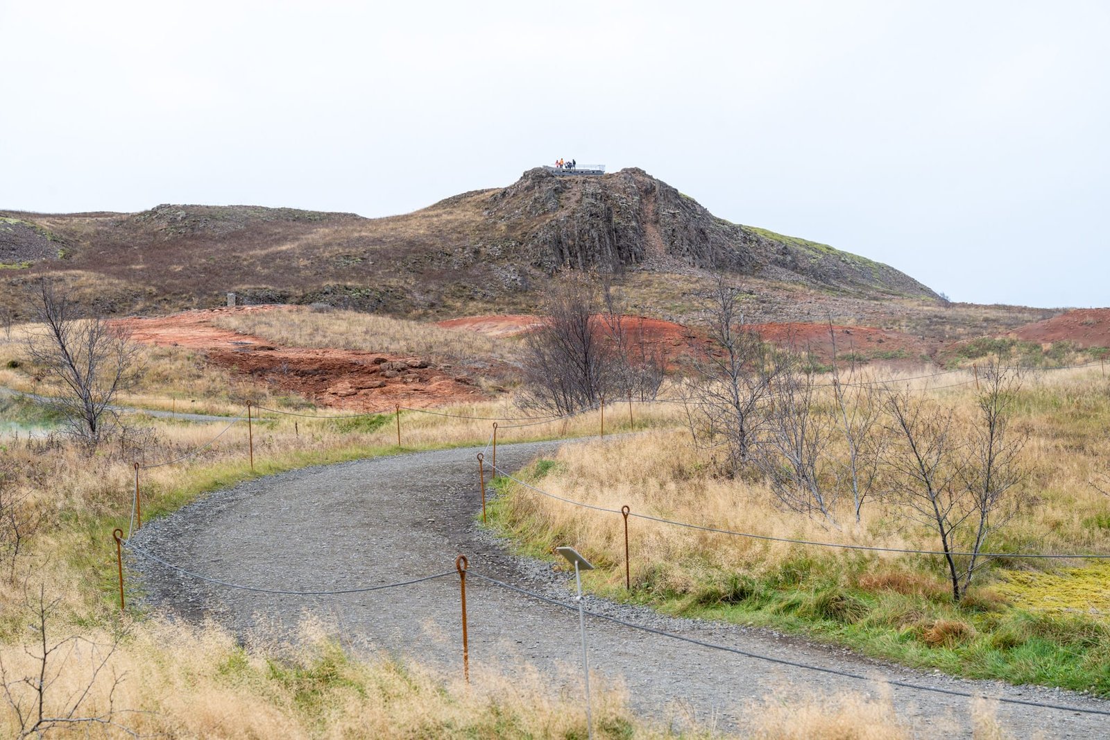 Wege in Geysirgebiet Haukadalur