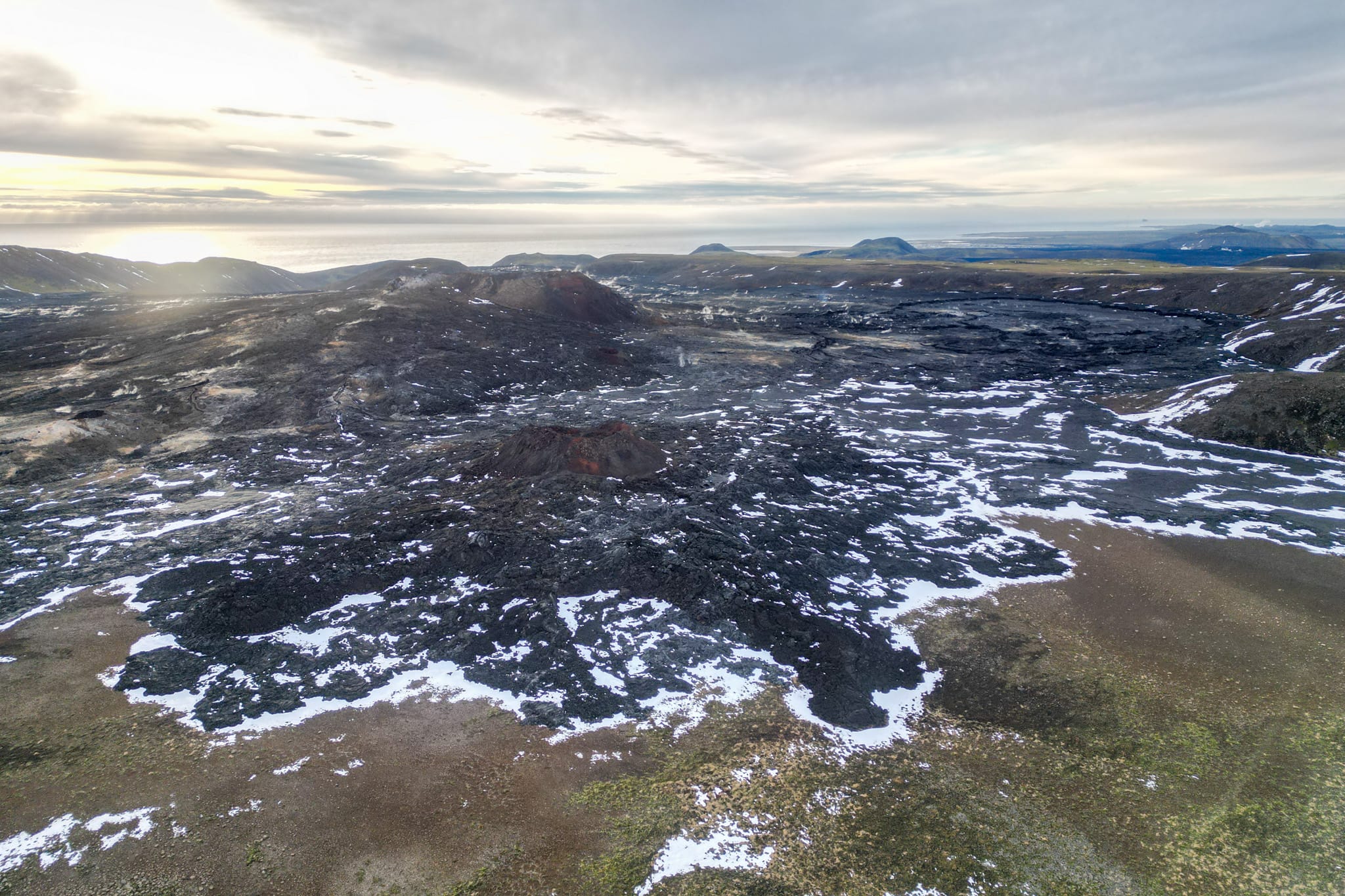 Dronenaufnahme Vulkangebiet Fagradalsfjall in Island