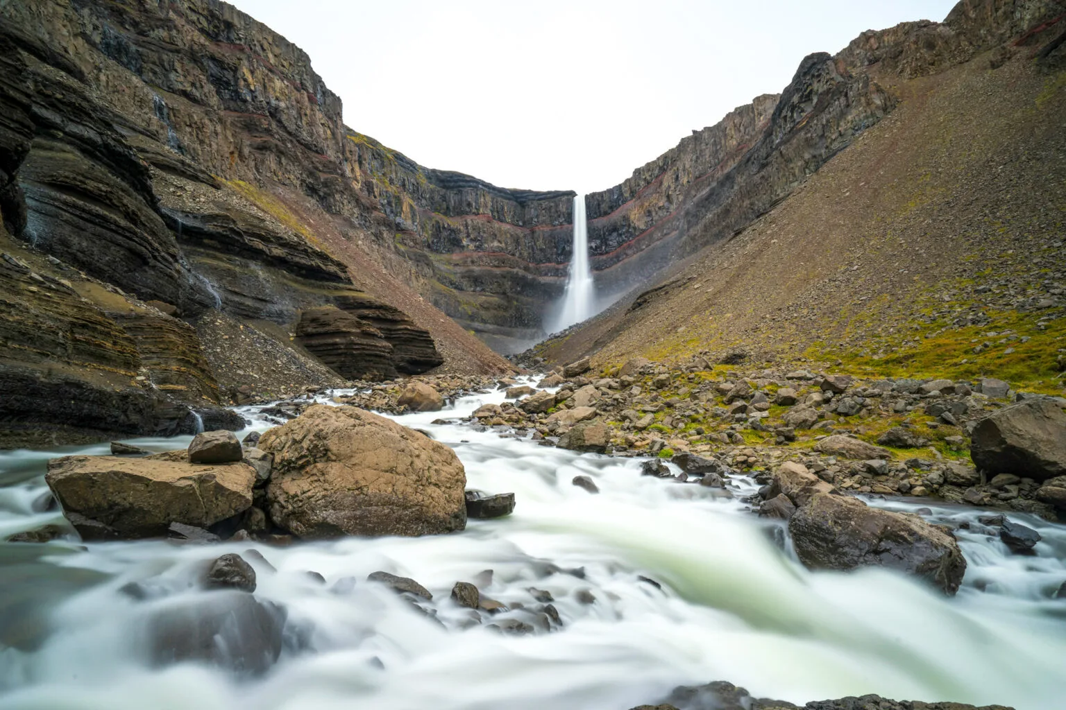 Hengifoss Island Roadtrip