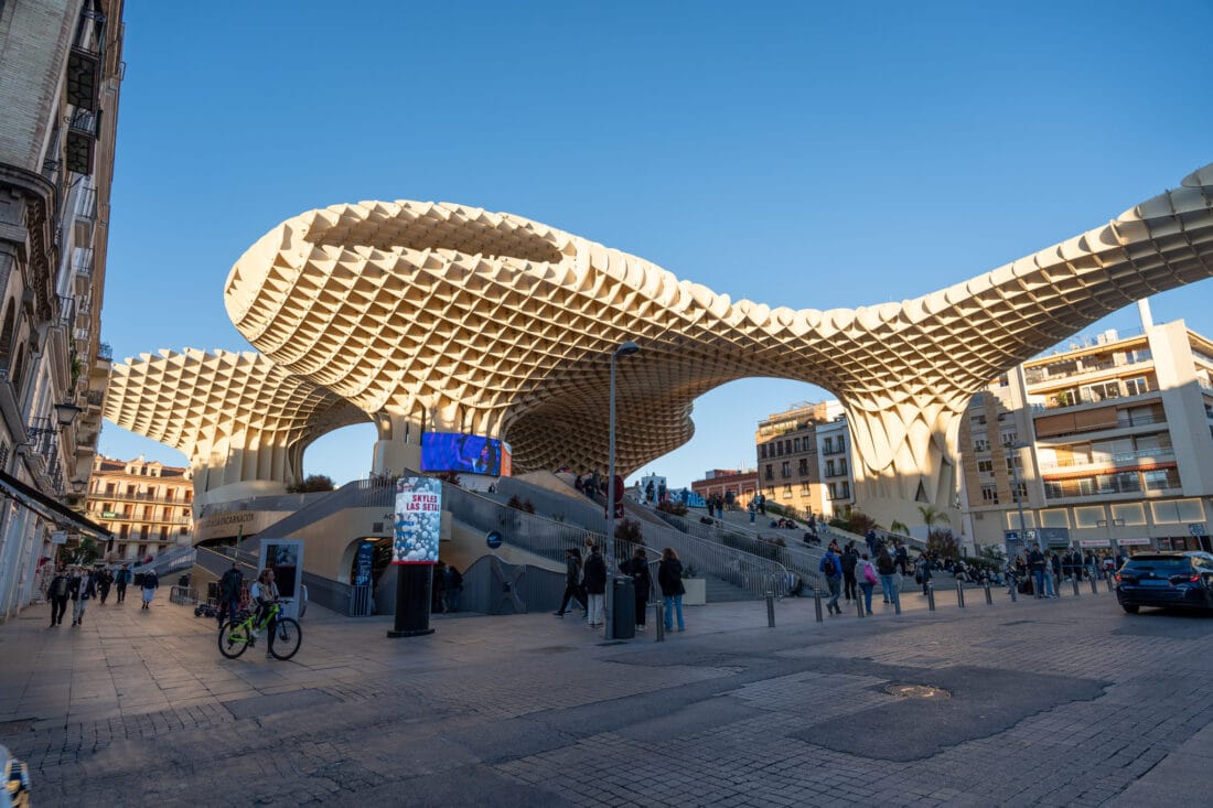 Metropol Parasol (Las Setas) – modernes Bauwerk im Zentrum von Sevilla