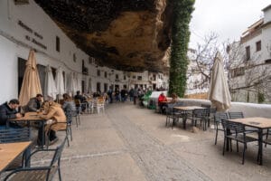 Setenil de las Bodegas - Calle Cuevas del Sol